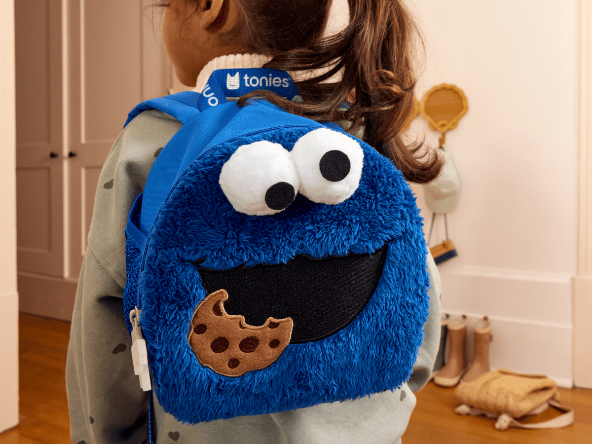 Toniebox Sesame Street Cookie Monster Backpack - Image 5